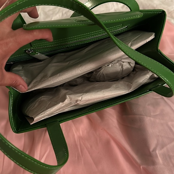 The Sam Icon Bag in Medium- KS green (300) Style K9775 Spazzolato leather - Picture 13 of 13